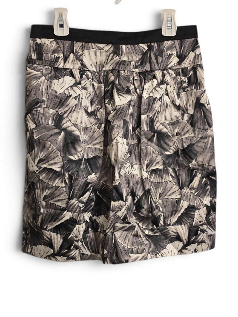 BCBGMaxAzria Black Gray Floral Print A-Line SKIRT 2